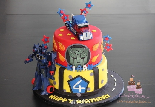 Transformer Tierd Cake 2076