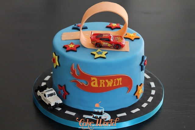 Arwin Car Cake.jpg