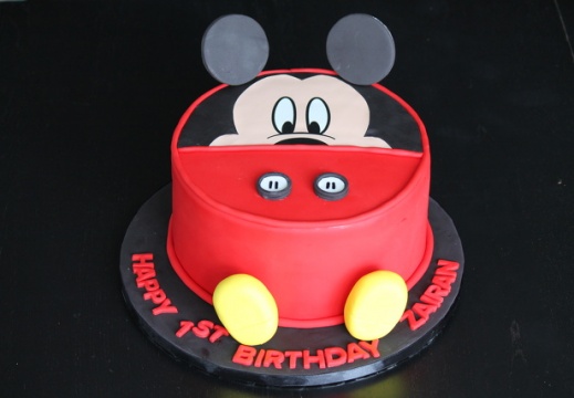 Zairan Mickey Mouse Cake